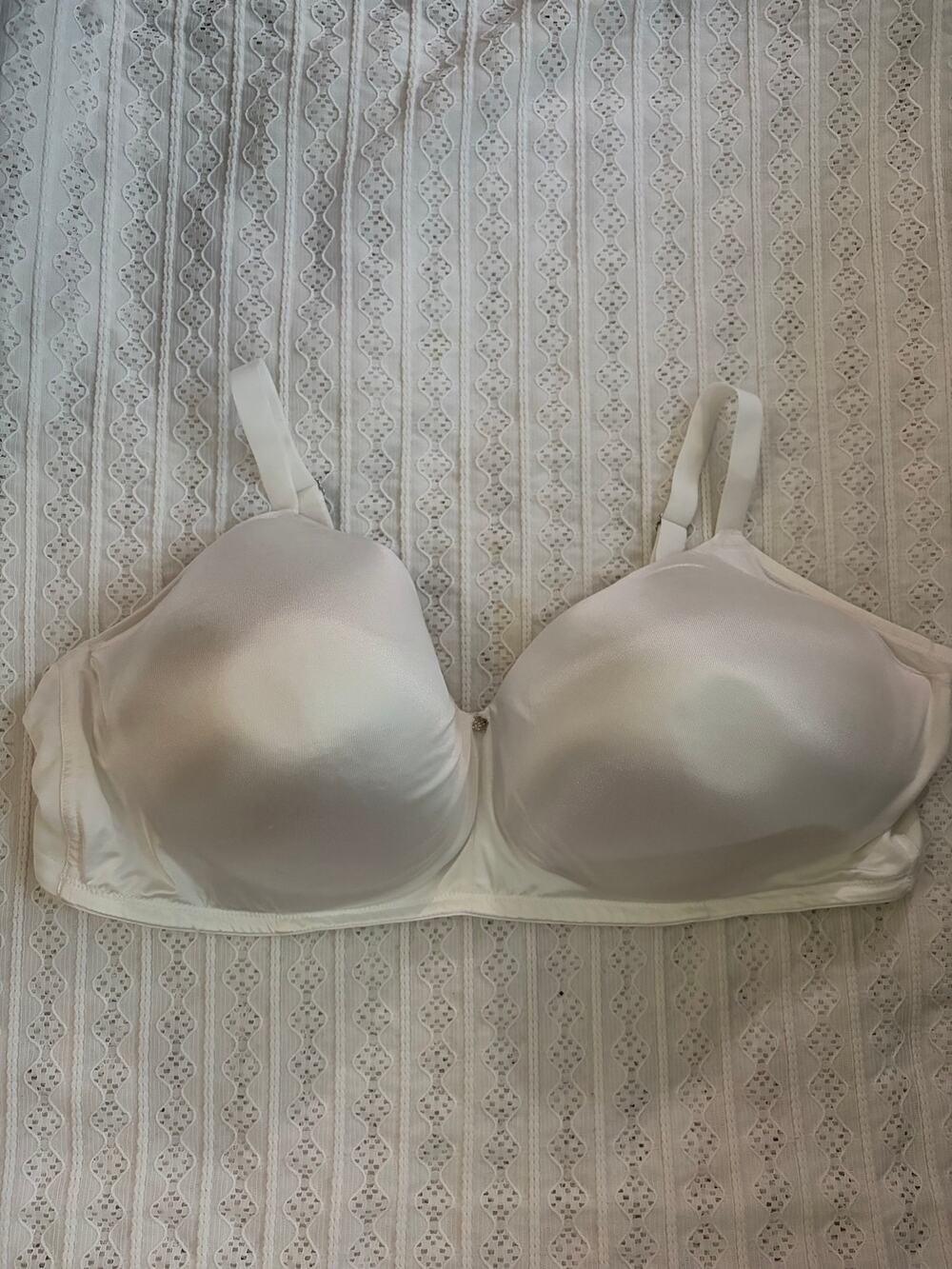 Breezies 48DD White Wireless Padded Bra Full Coverage Comfort Support